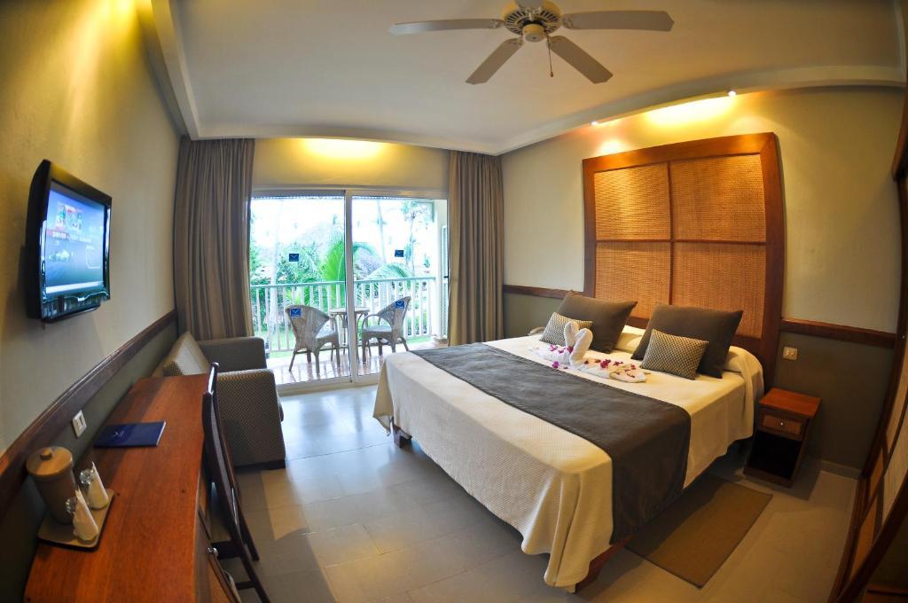Superior Twin Room with Garden View (3 Adults)