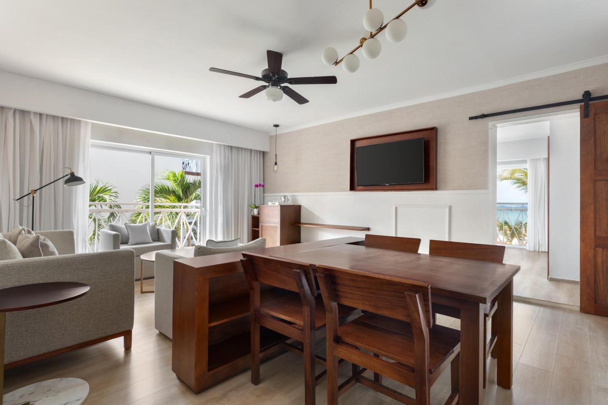 Sun Club 2 bedroom Family Suite Ocean Front