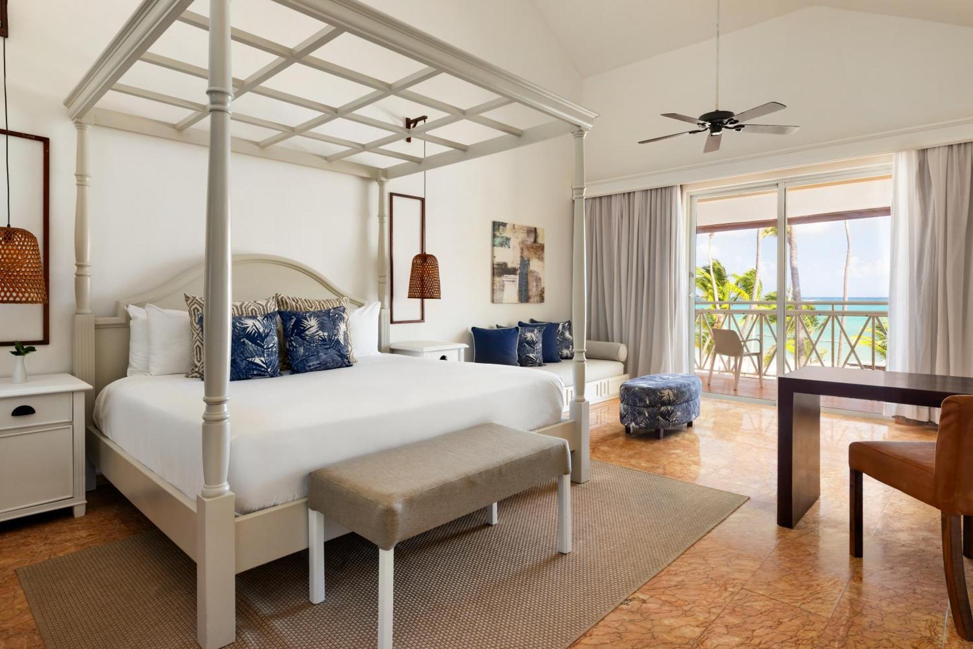 Sun Club Premium Suite Ocean Front King
