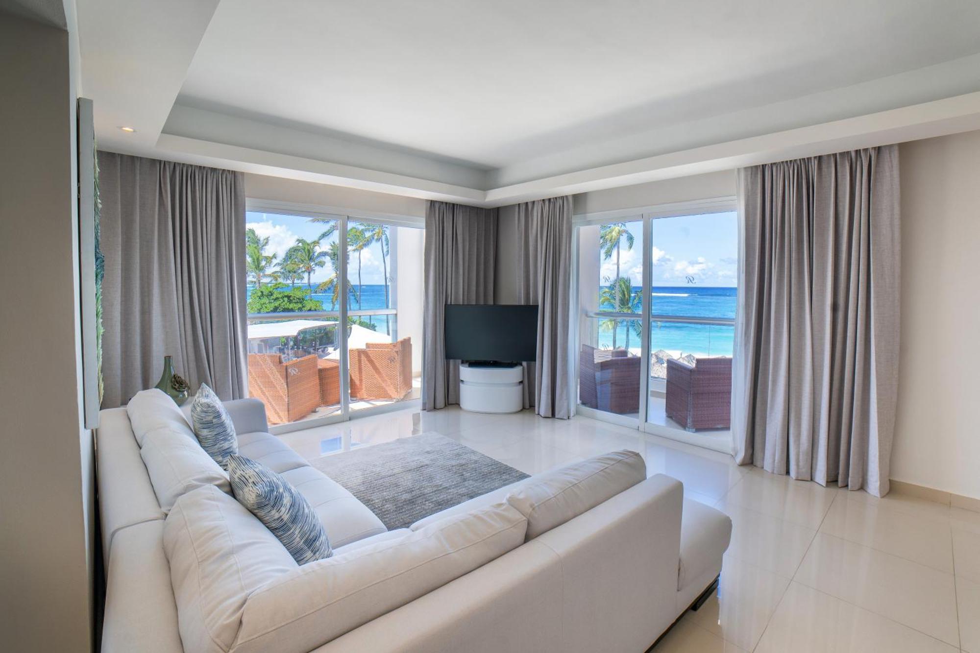 Luxury Chairman Two Bedroom Suite Ocean Front Diamond Club