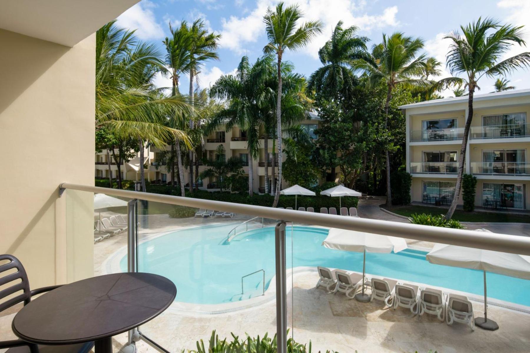Pool View,1657197917:JPEG
