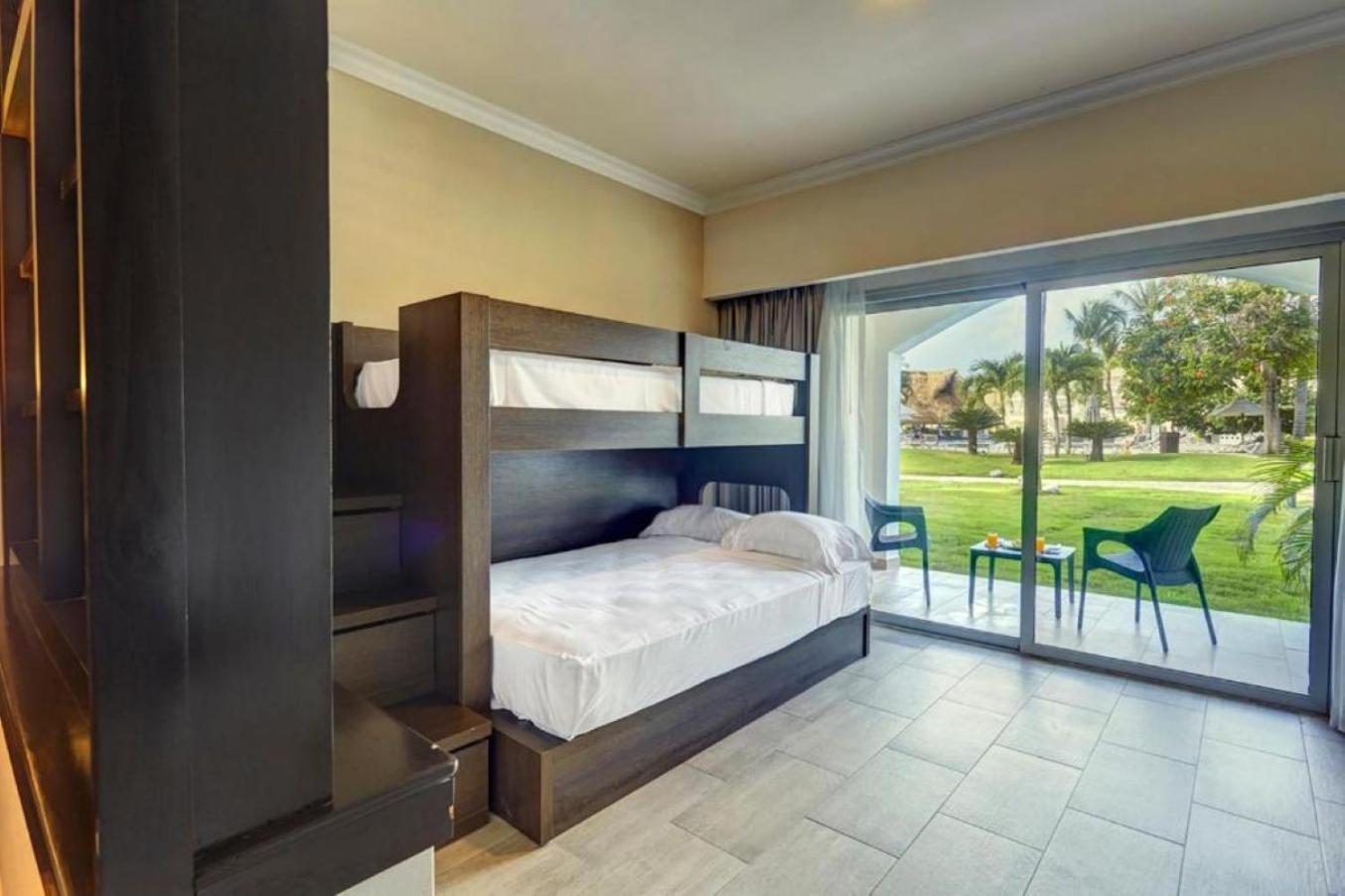 Luxury Family Room Diamond Club