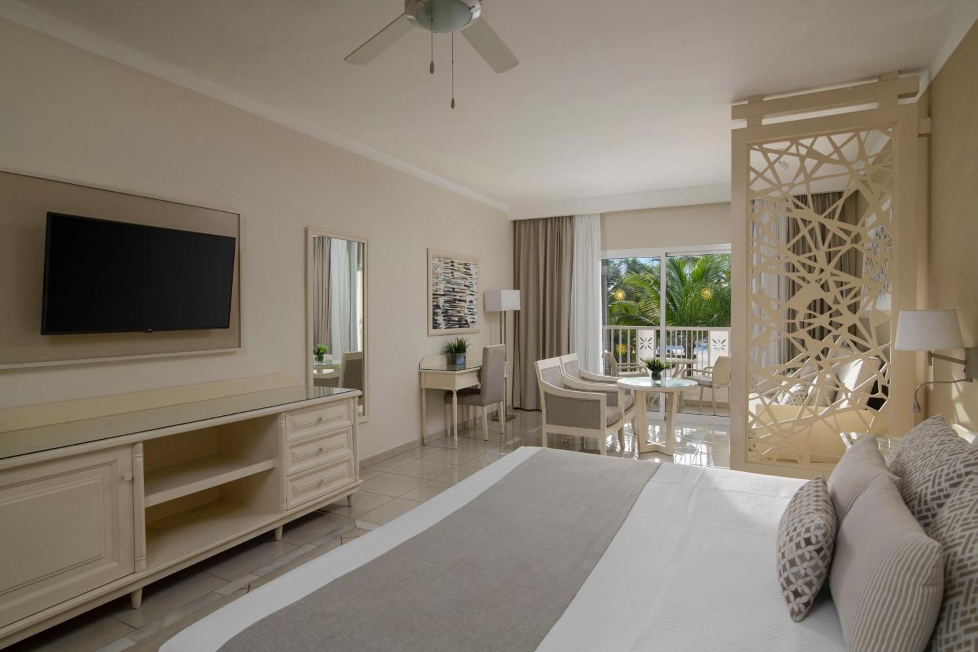 1 King Bed Junior Suite SGl,1774527862:JPEG