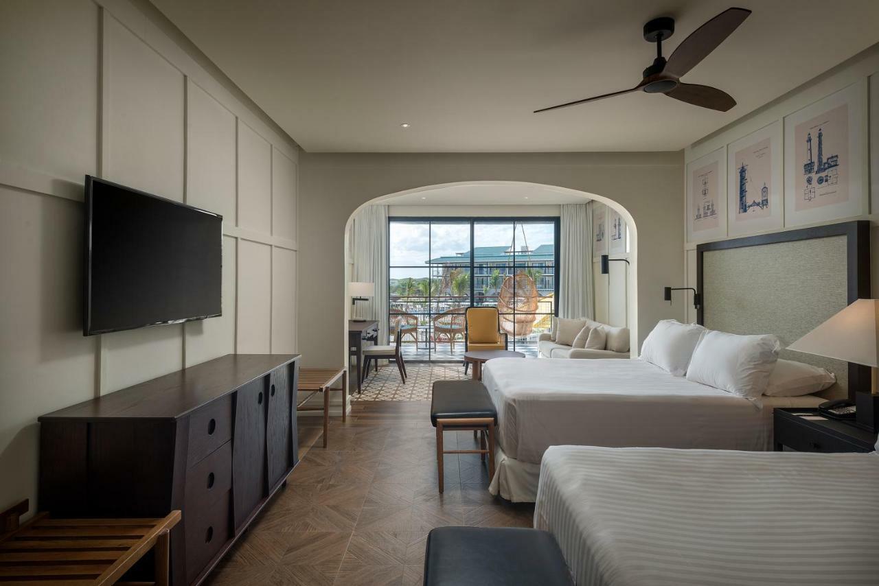 Junior Suite with Pool View,1216378507:JPEG