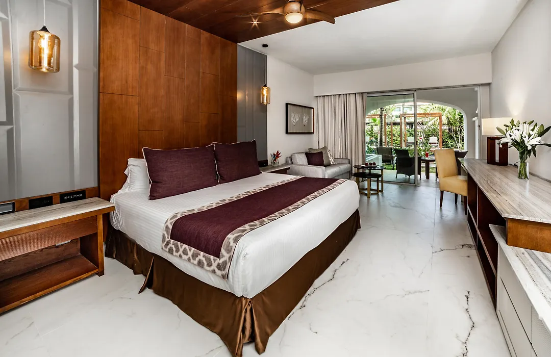 Secrets Royal Beach Punta Cana (Adults Only)-1